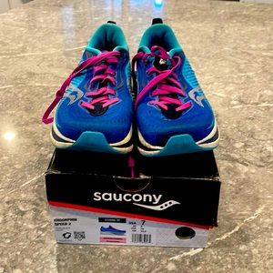Women’s Saucony Endorphin Speed 2